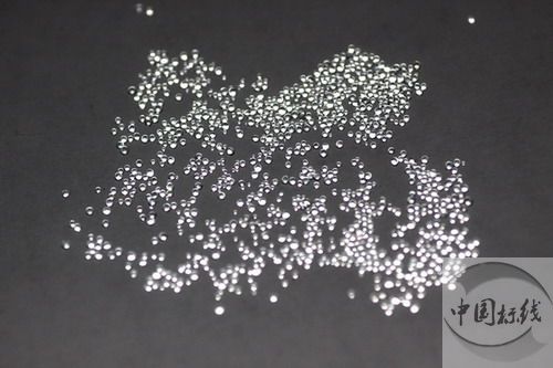 平鲁金属表面处理厂喷砂玻璃微珠清理